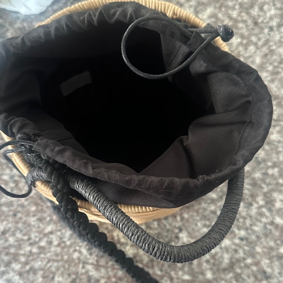 Stylish Black and Tan Woven Bucket Bag - Picture 2 of 2